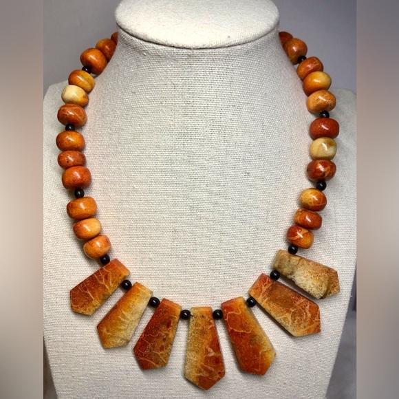 Vintage Apple Coral & Spiny Oyster Beaded Necklace - Picture 1 of 11